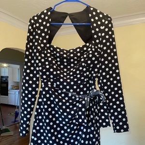 SUUUPERR flattering dress from Revolve. brand new / perfect condition